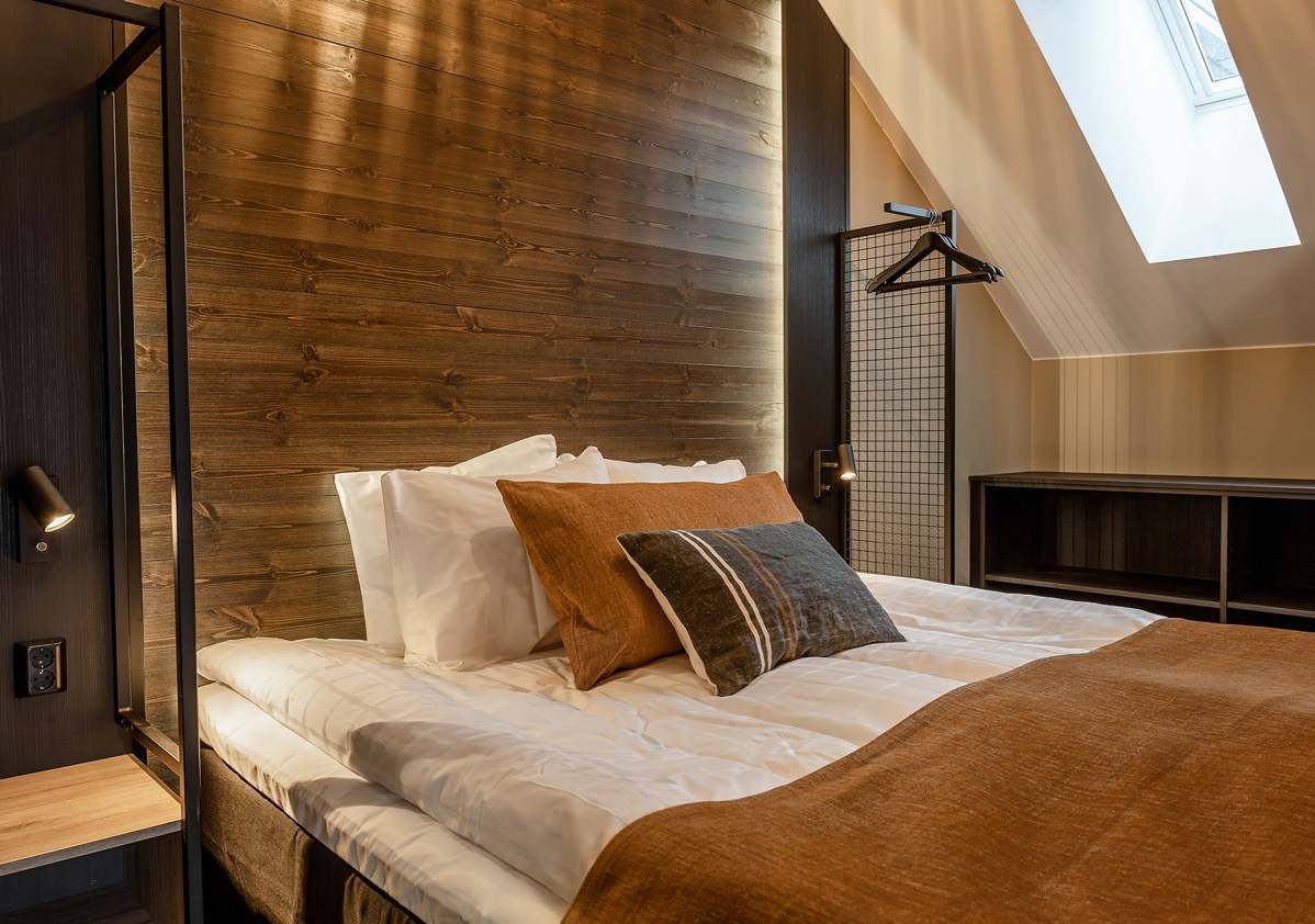Hund 2 Bed Apt Room 1